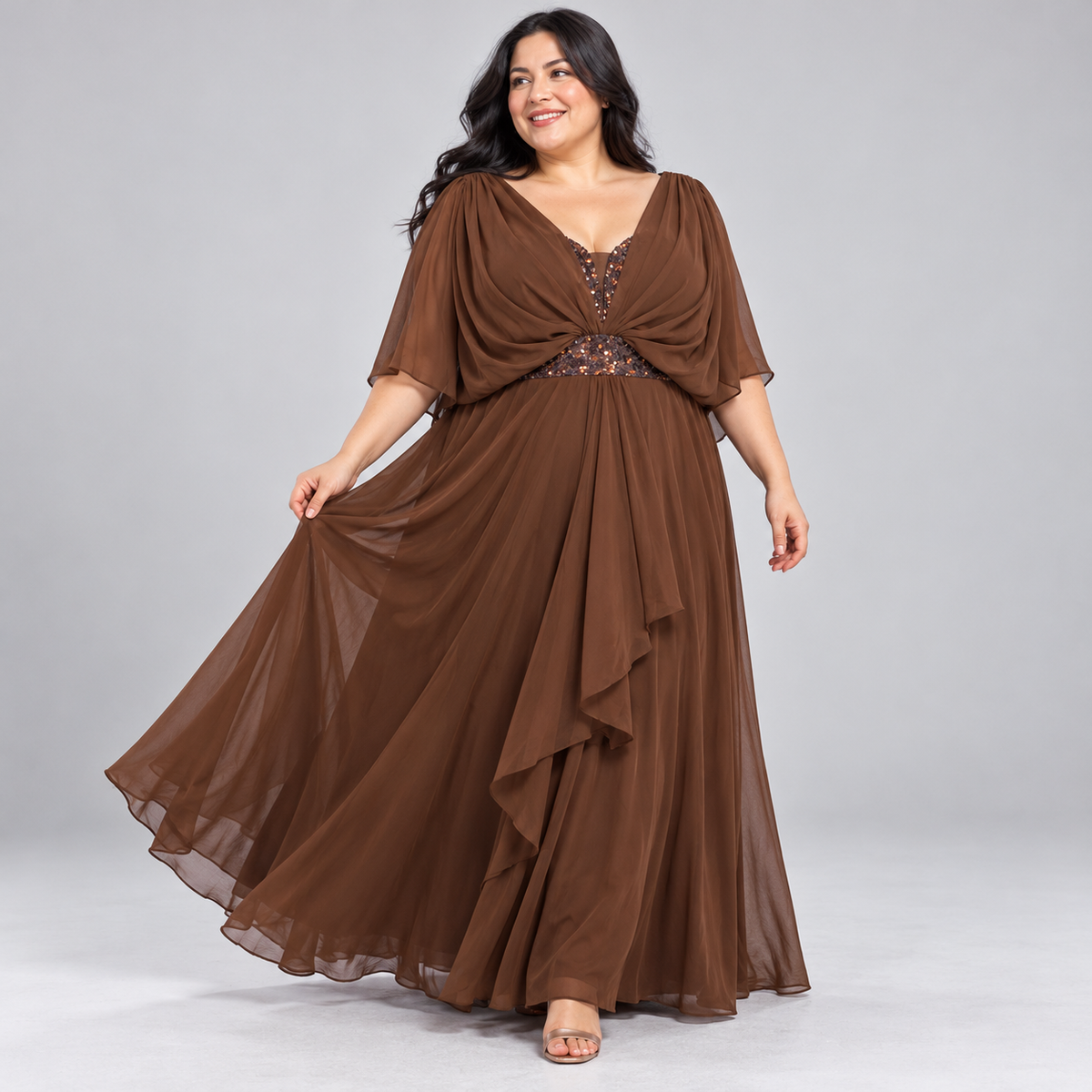 Vestido café Curveins con pedrería talla 2XL