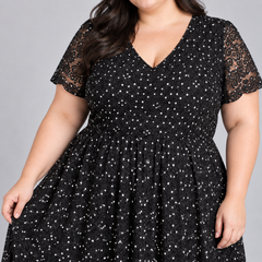 vestido de encaje negro y lunares lanebryant 2XL