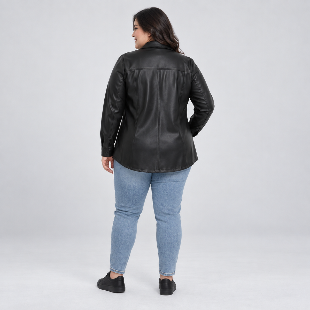 Sobrecamisa eco cuero negra mujer talla grande XL