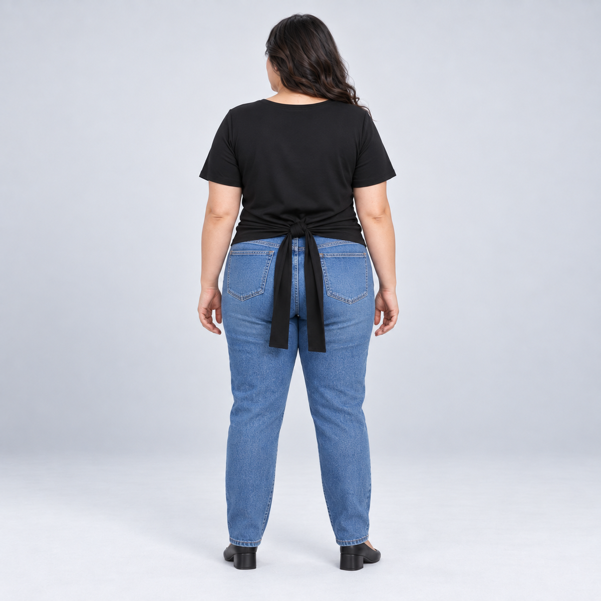 Blusa negra mujer talla grande con ajuste de cintura Agnes & Dora