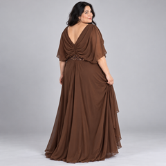 Vestido café Curveins con pedrería talla 2XL