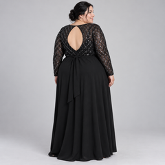 Vista posterior del vestido negro largo de encaje con transparencias talla 4XL.